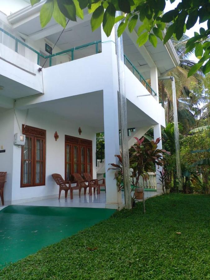 lake Edge Dambulla Bagian luar foto